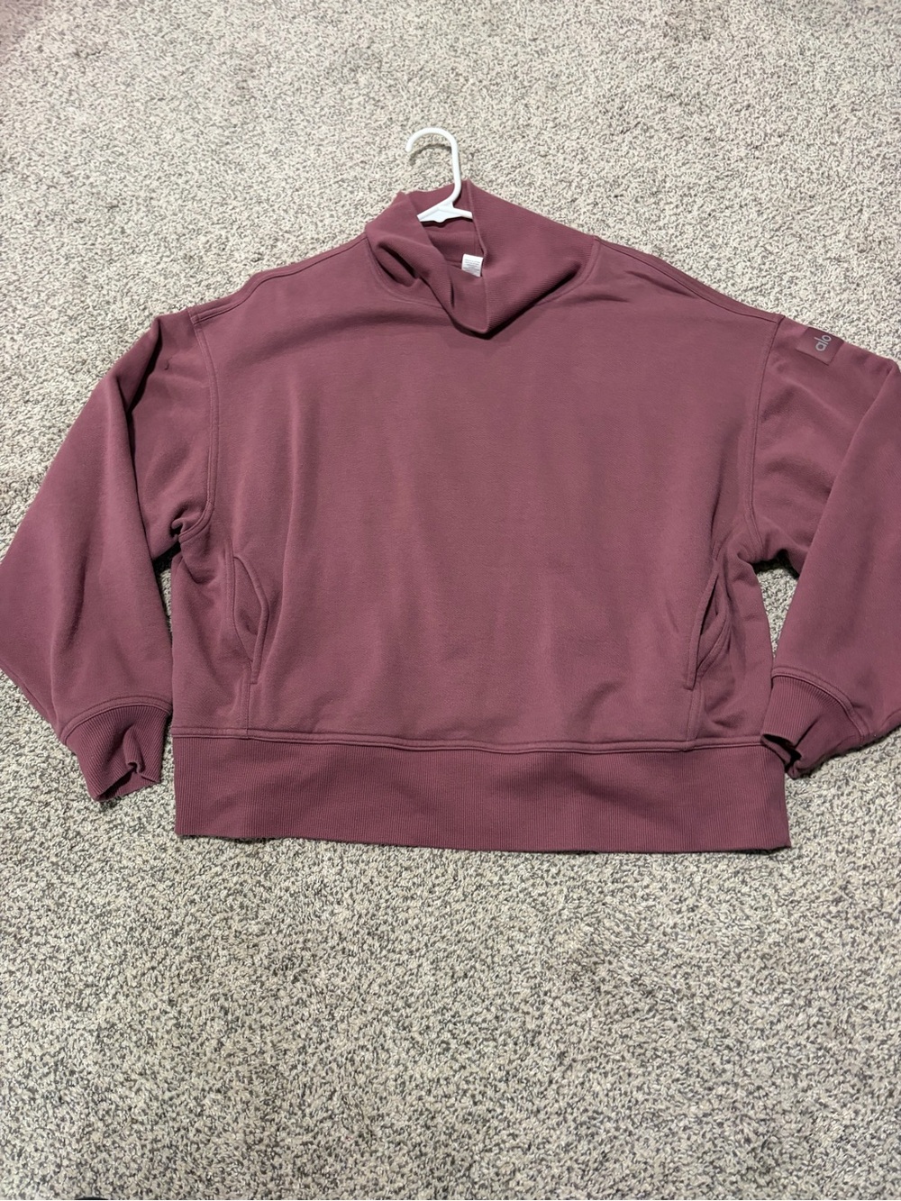 ALO Yoga hazy mock neck pullover burgundy truffle